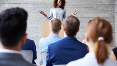 4 clubs or groups to join free to improve your public speaking
