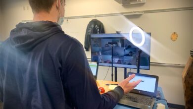 Should public speaking be a required class? – The Knight Crier