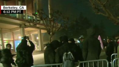 Berkeley cancels Milo Yiannopoulos talk after violent protests