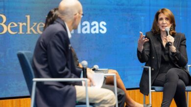 Dean’s Speaker Series: Ruth Porat, CFO of Alphabet and Google, breaks barriers as ‘powerhouse woman in finance’  – Haas News